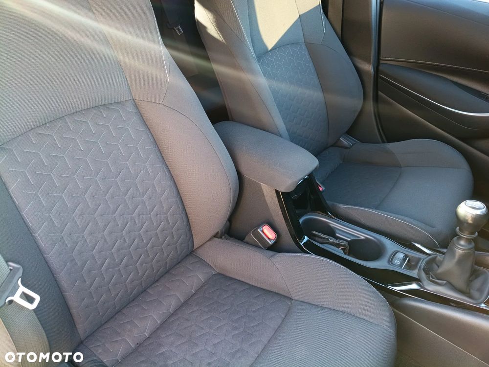 Toyota Corolla - 14