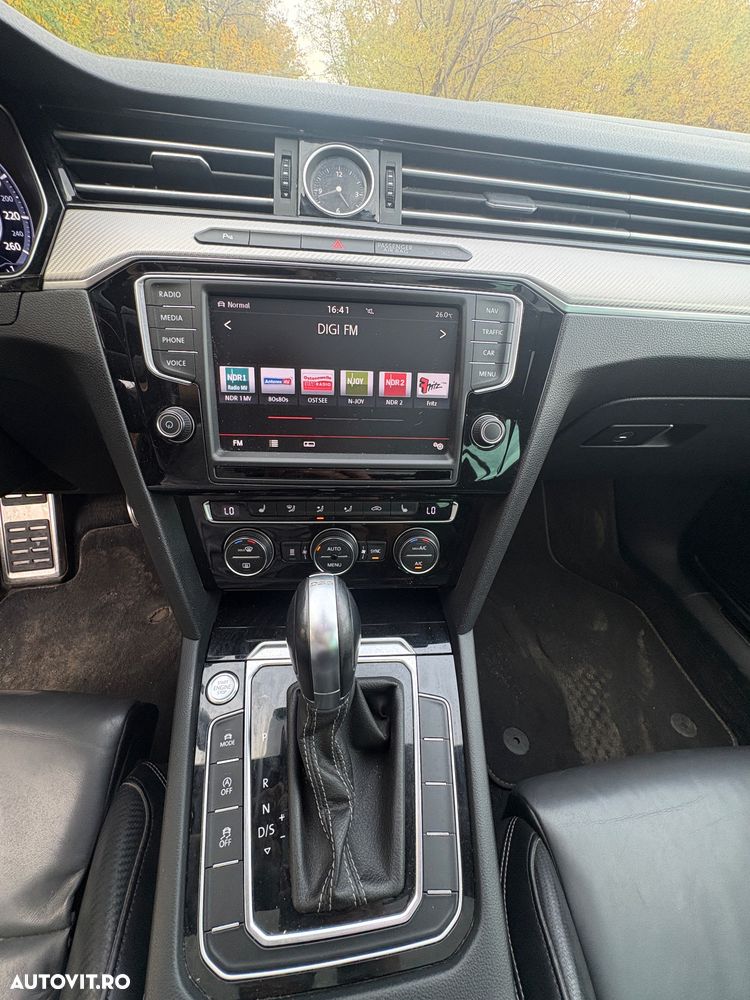 Volkswagen Passat 2.0 TDI DSG 4Motion Highline - 9