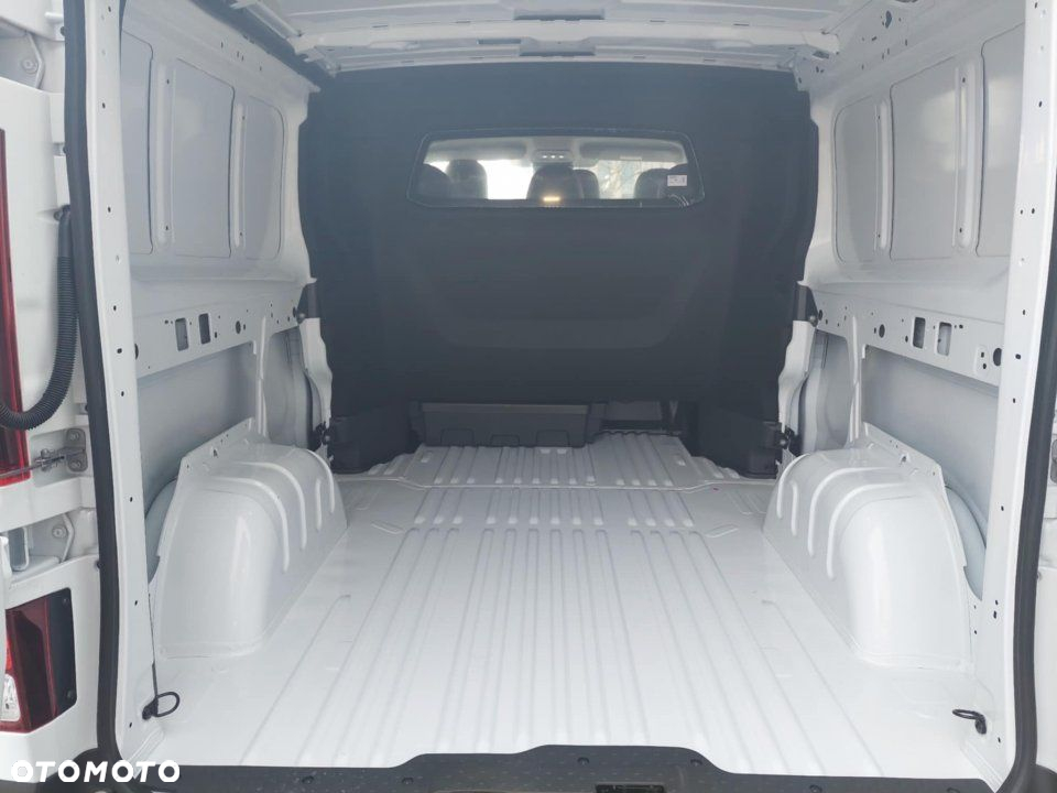 Renault Trafic - 13