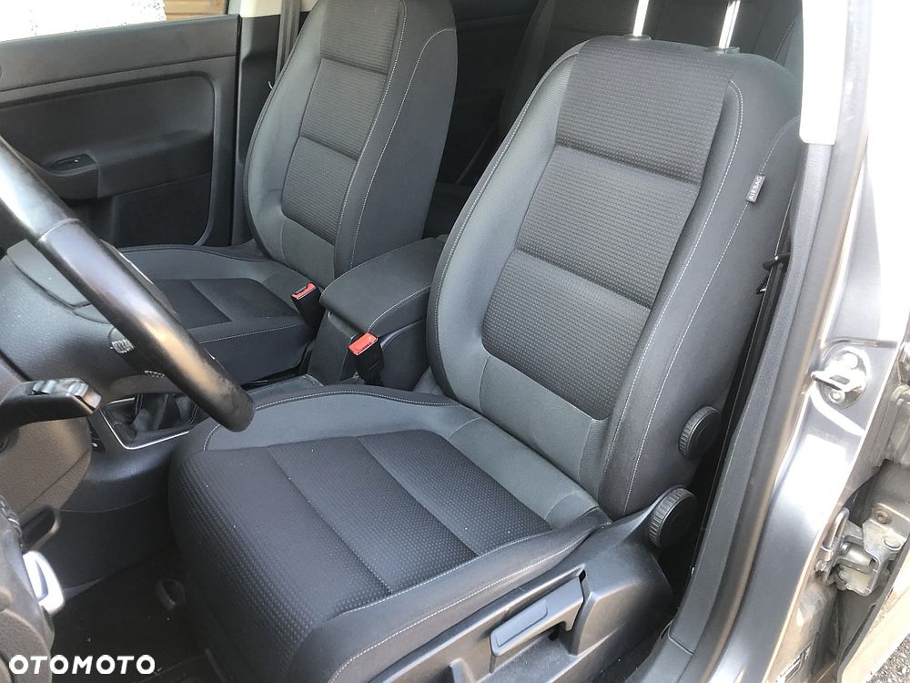 Volkswagen Golf Plus - 10