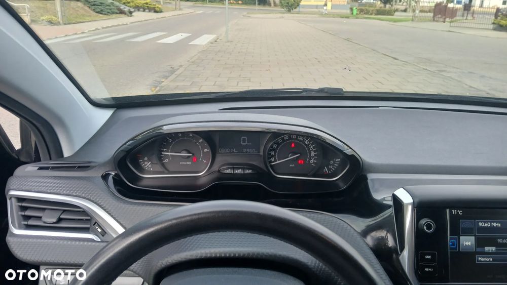 Peugeot 208 1.2 PureTech Style - 15