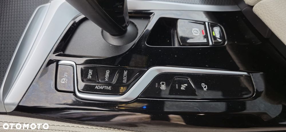 BMW Seria 5 530e xDrive - 13