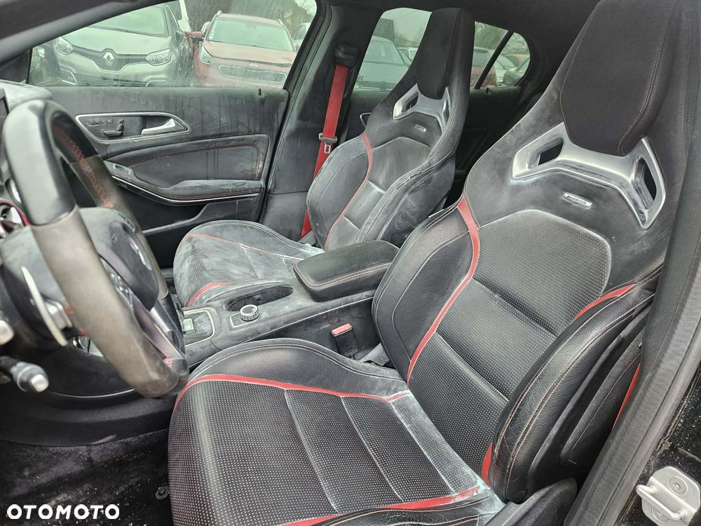 Mercedes-Benz GLA 45 AMG 4-Matic - 7