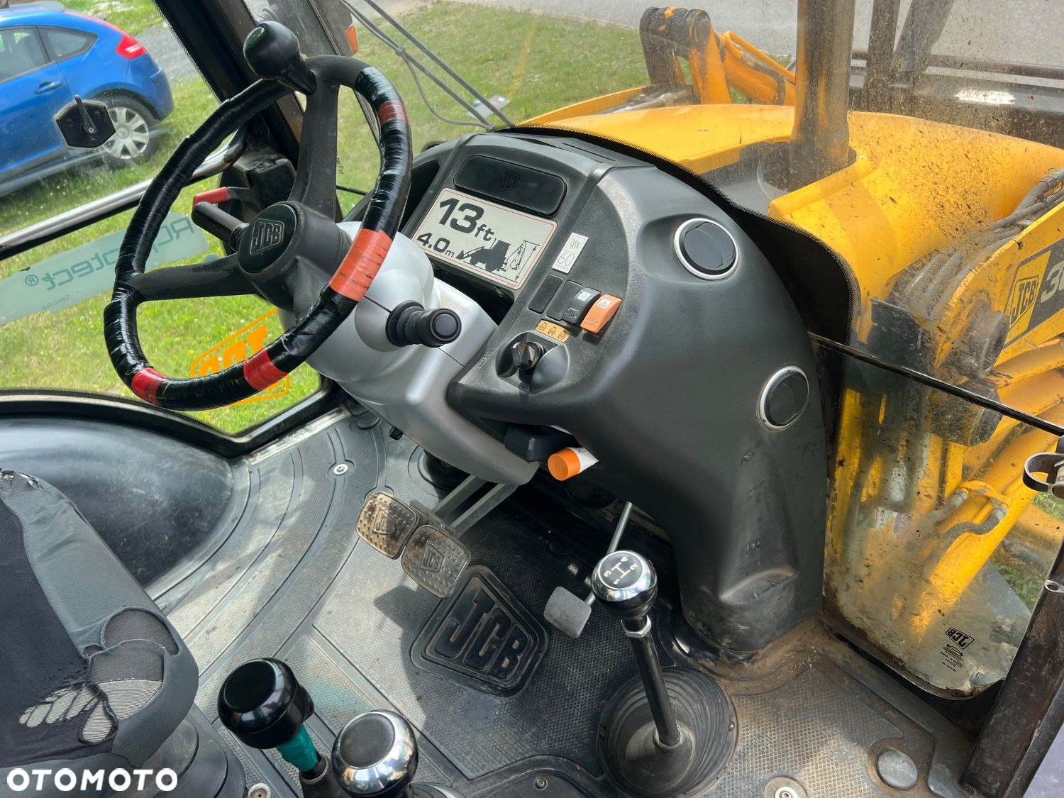 JCB 3Cx 4X4 - 25