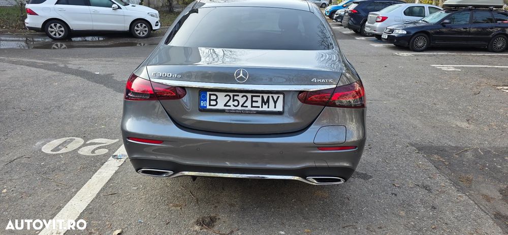 Mercedes-Benz E 220 d Aut. - 10