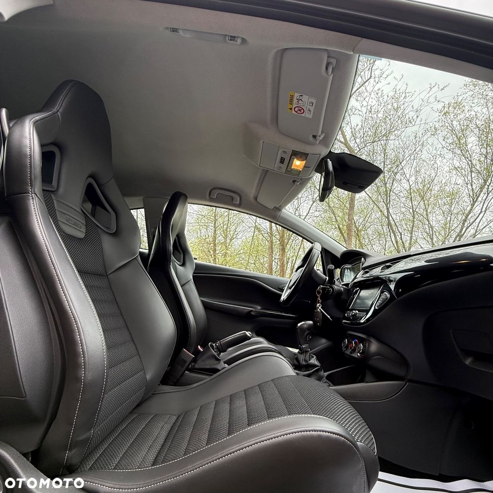 Opel Corsa 1.4 T GSi S&S - 11