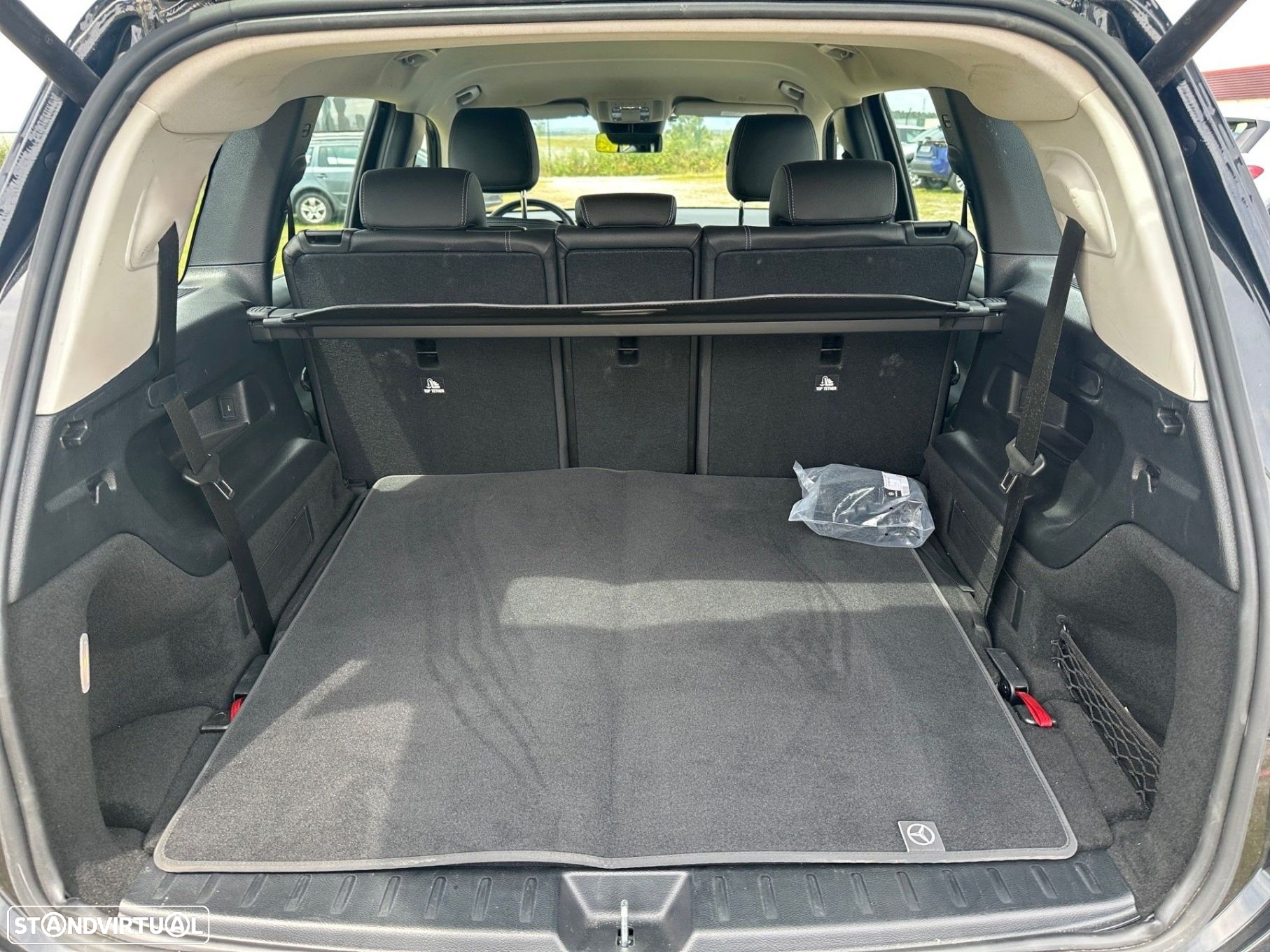 Mercedes-Benz GLB 180 d Style - 12