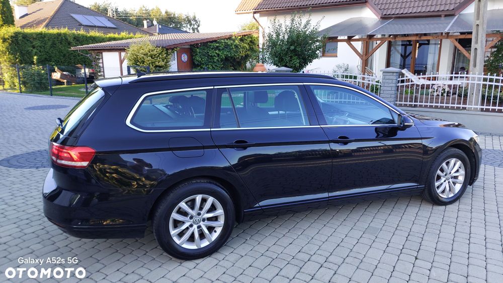 Volkswagen Passat 2.0 TDI SCR Comfortline - 18