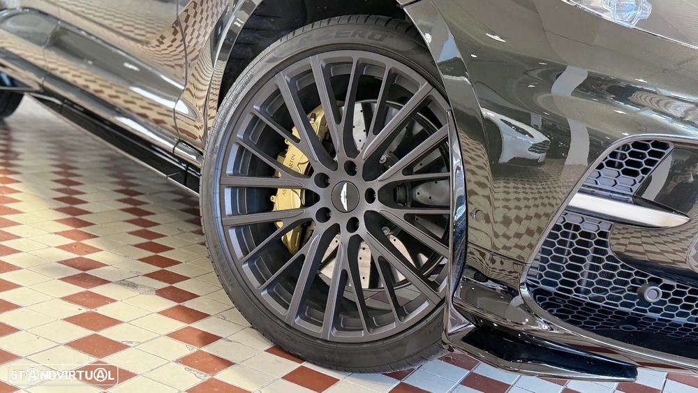 Aston Martin DBX 707 - 10