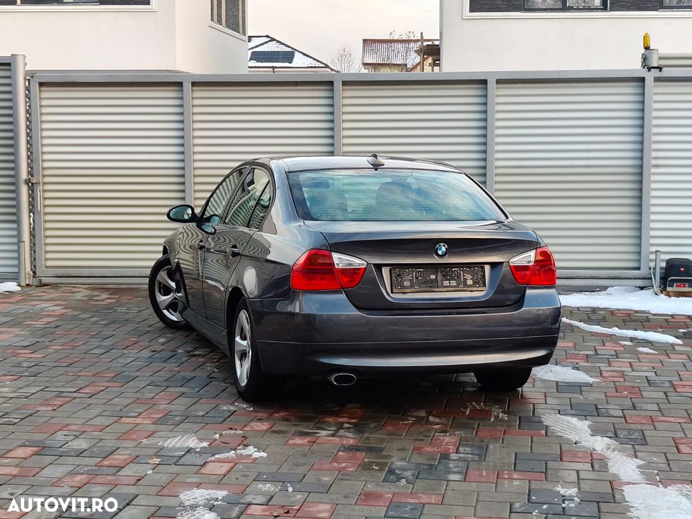 BMW Seria 1 118i - 3