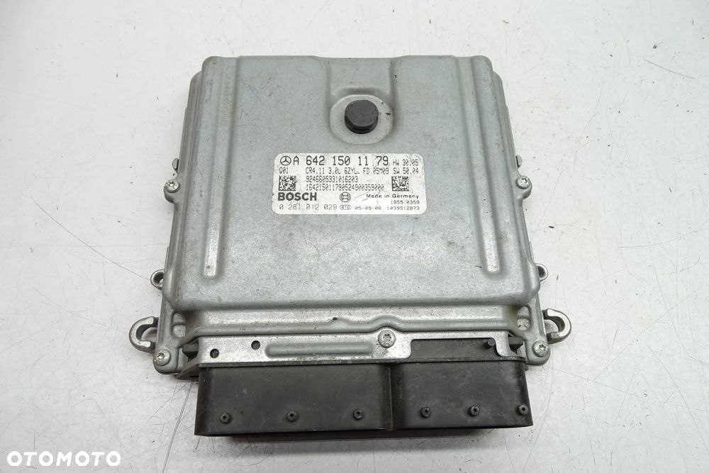 Mercedes E W211 CLS W219 Sterownik Moduł silnika 3.0 CDI 6421501179