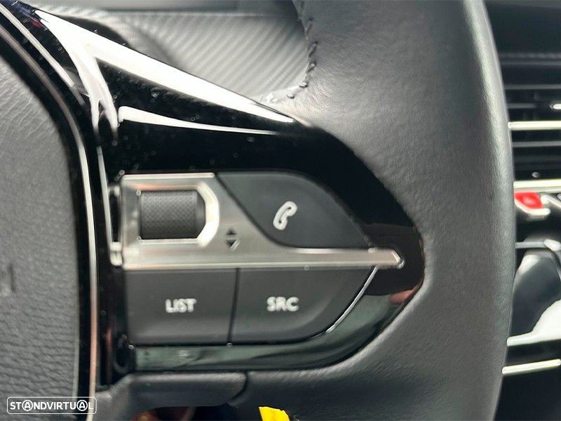 Peugeot 2008 1.2 Allure - 18