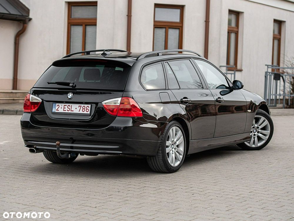 BMW Seria 3 - 16