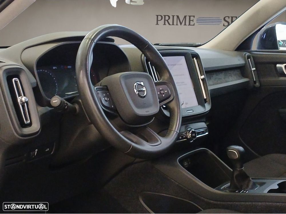 Volvo XC 40 1.5 T2 Momentum - 10