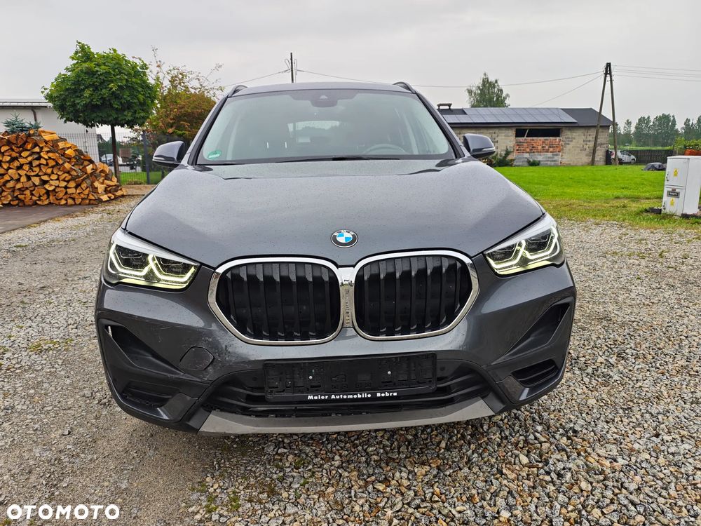 BMW X1 sDrive20i Advantage - 8
