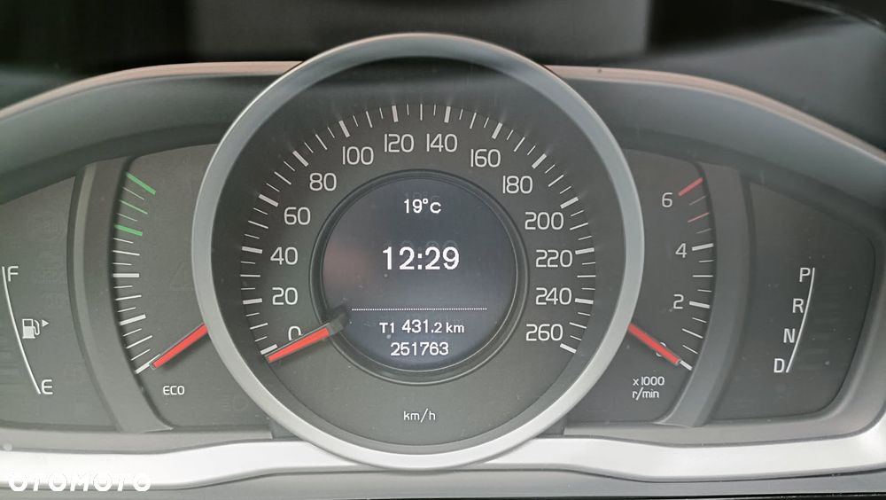 Volvo V60 D4 Drive-E Base - 13