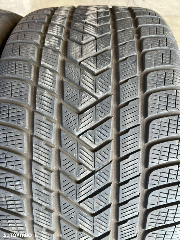 vând 2 anvelope 305/40/20 Pirelli de iarnă la 6mm - 4