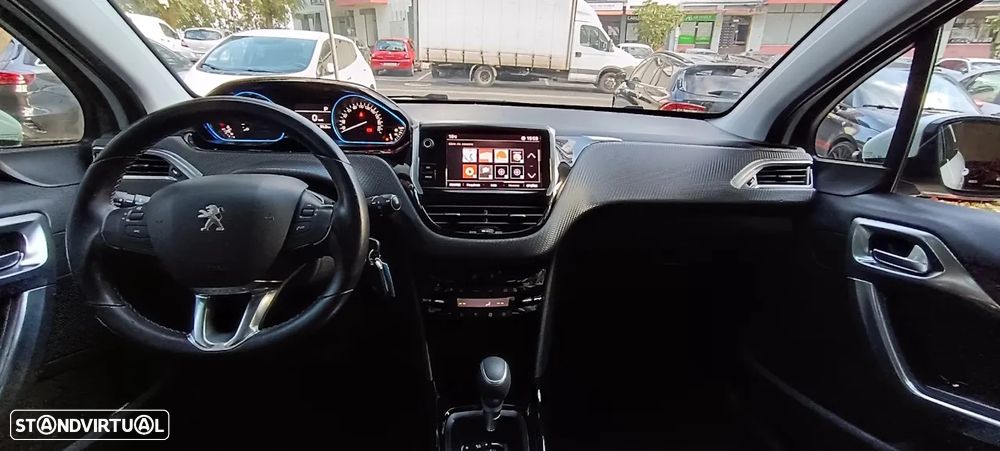 Peugeot 2008 PureTech 110 GPF Stop&Start EAT6 Crossway - 11