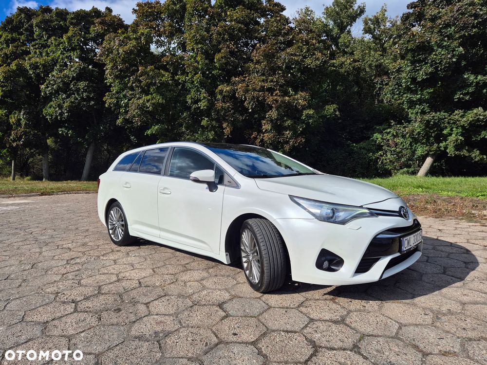 Toyota Avensis - 14