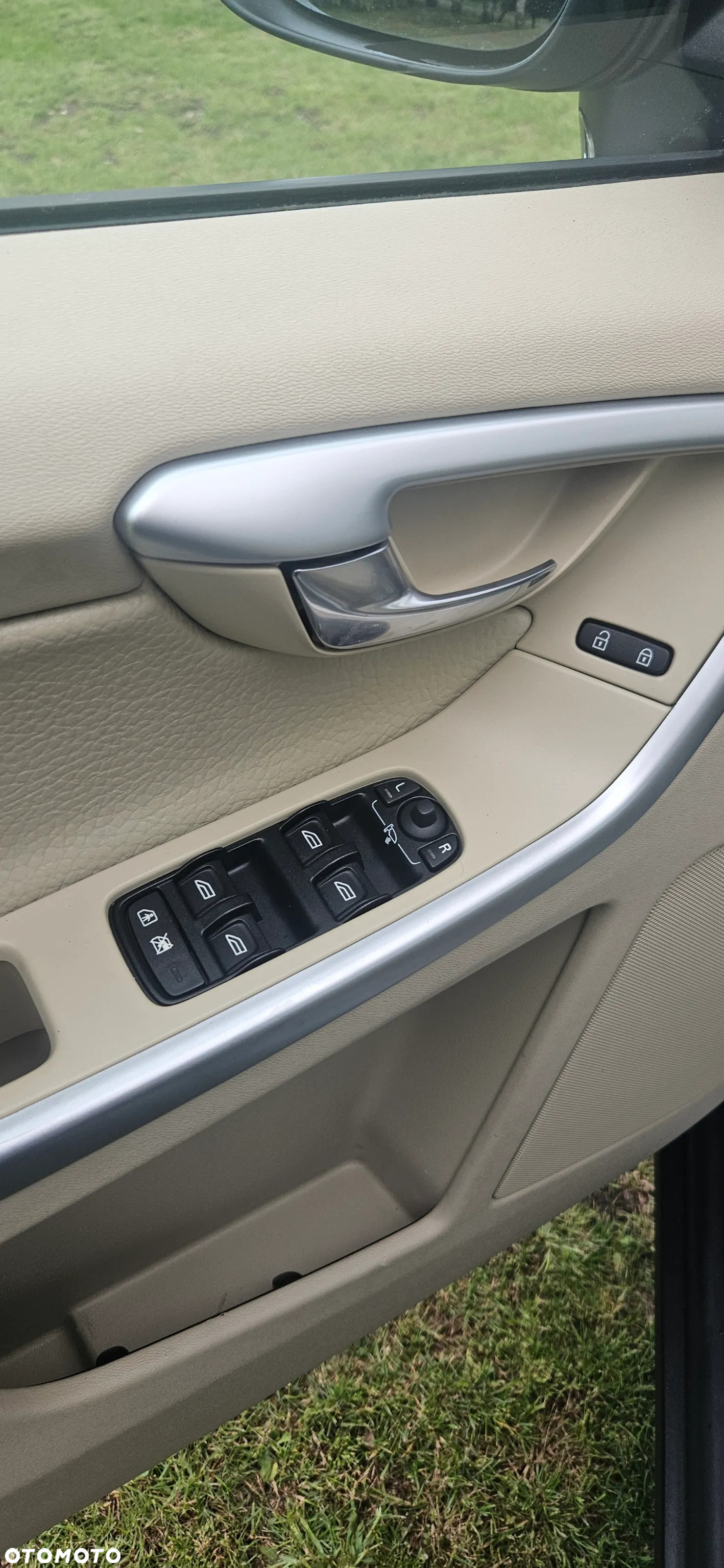 Volvo XC 60 T6 AWD Momentum - 10