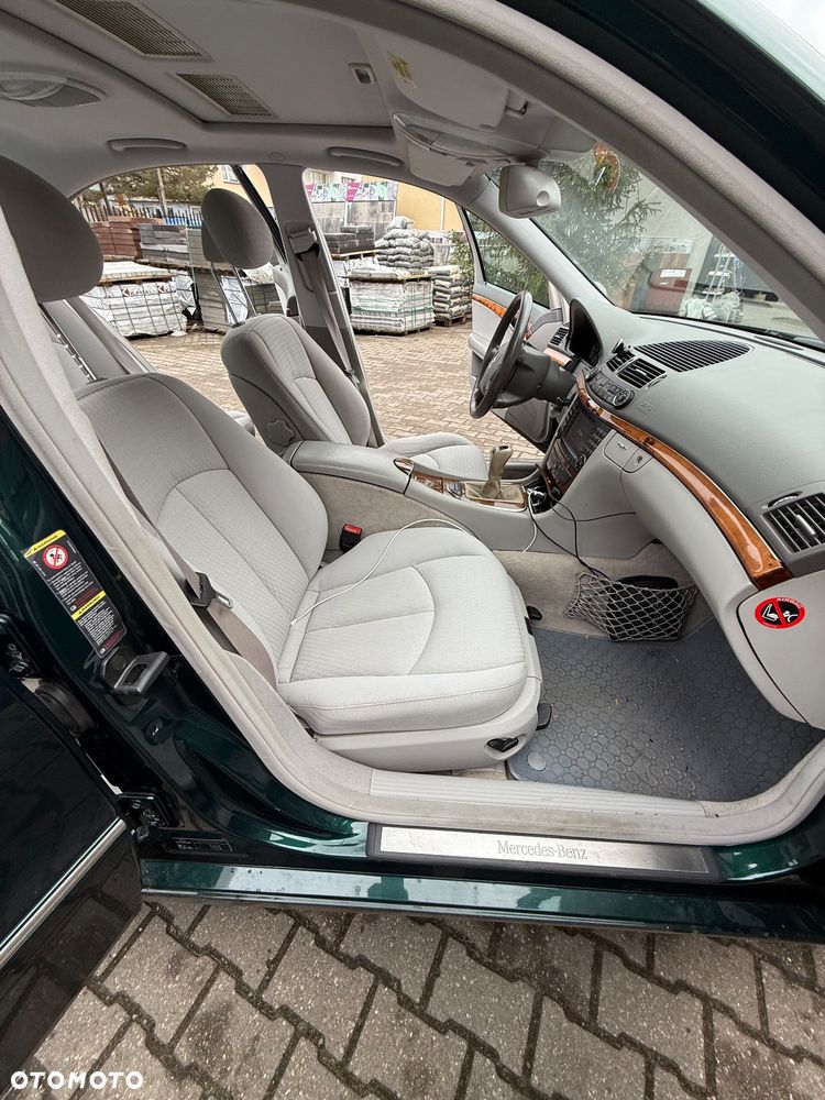 Mercedes-Benz Klasa E 220 CDI Elegance DPF - 18