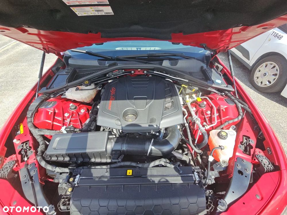 Alfa Romeo Giulia 2.0 Turbo 16V AT8 Veloce Ti - 18