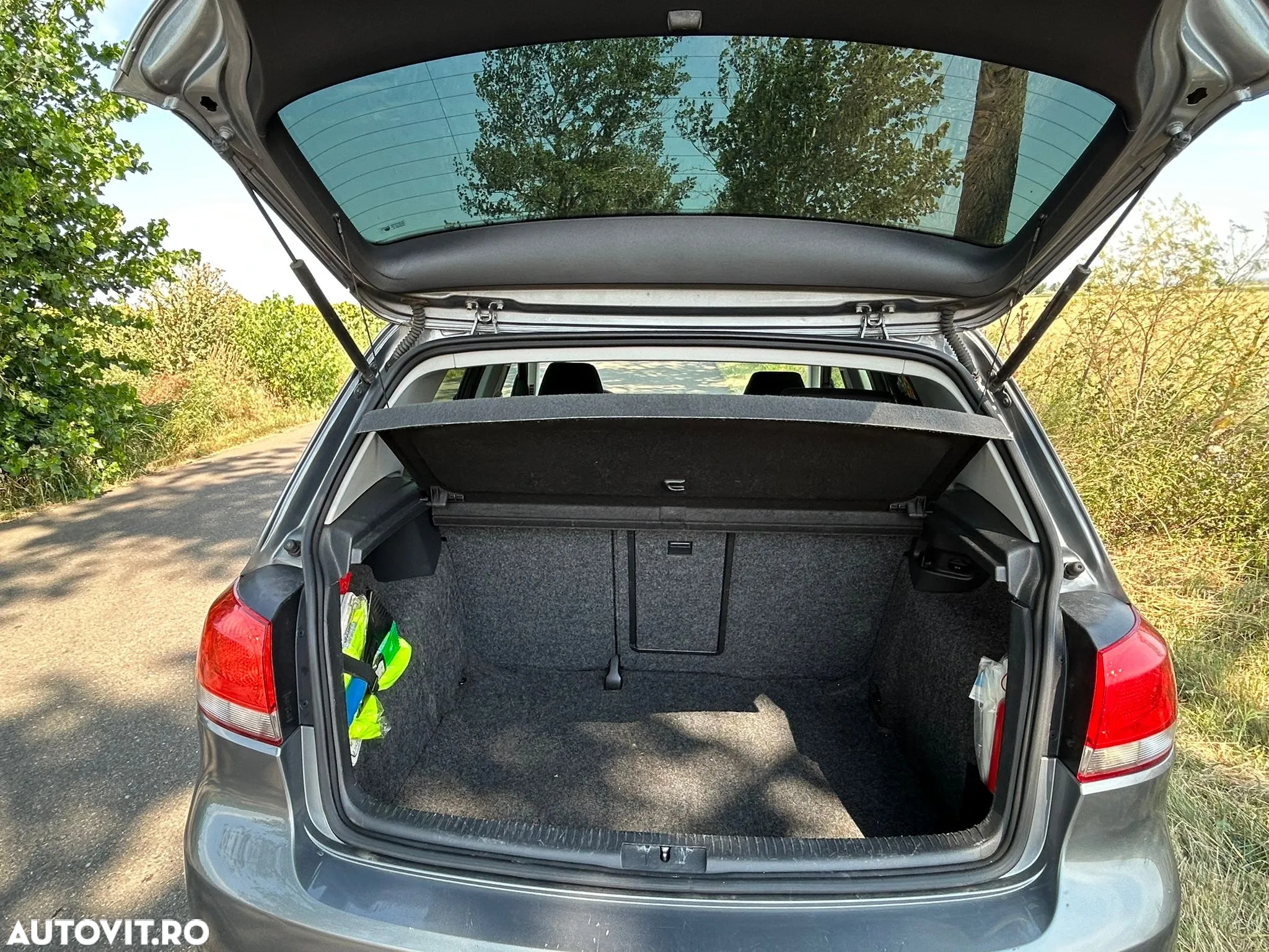 Volkswagen Golf 1.6 TDI DPF Comfortline - 7