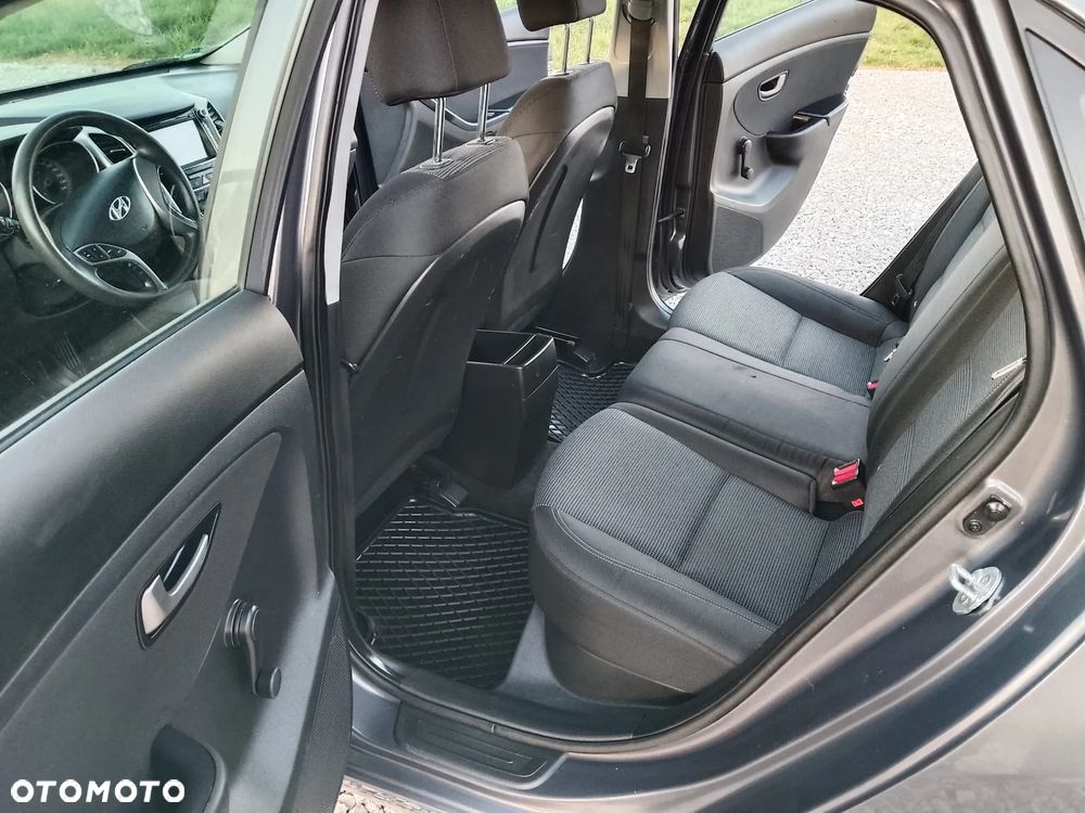 Hyundai i30 blue 1.4 Classic Navigation - 16