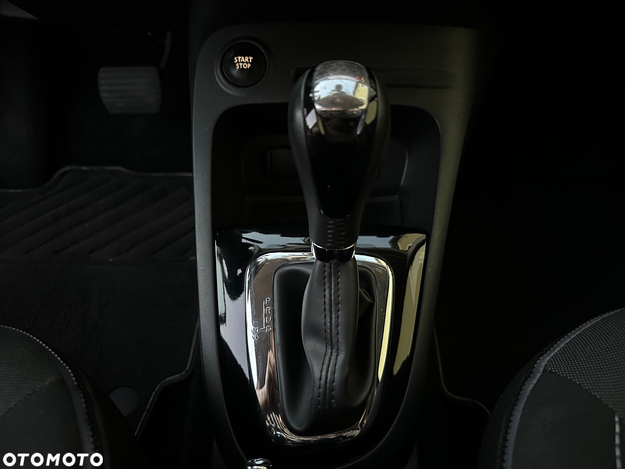 Renault Captur 1.5 dCi Intens EDC - 19