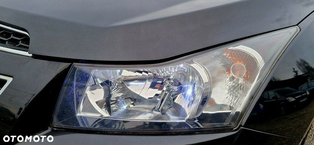 Chevrolet Cruze - 16