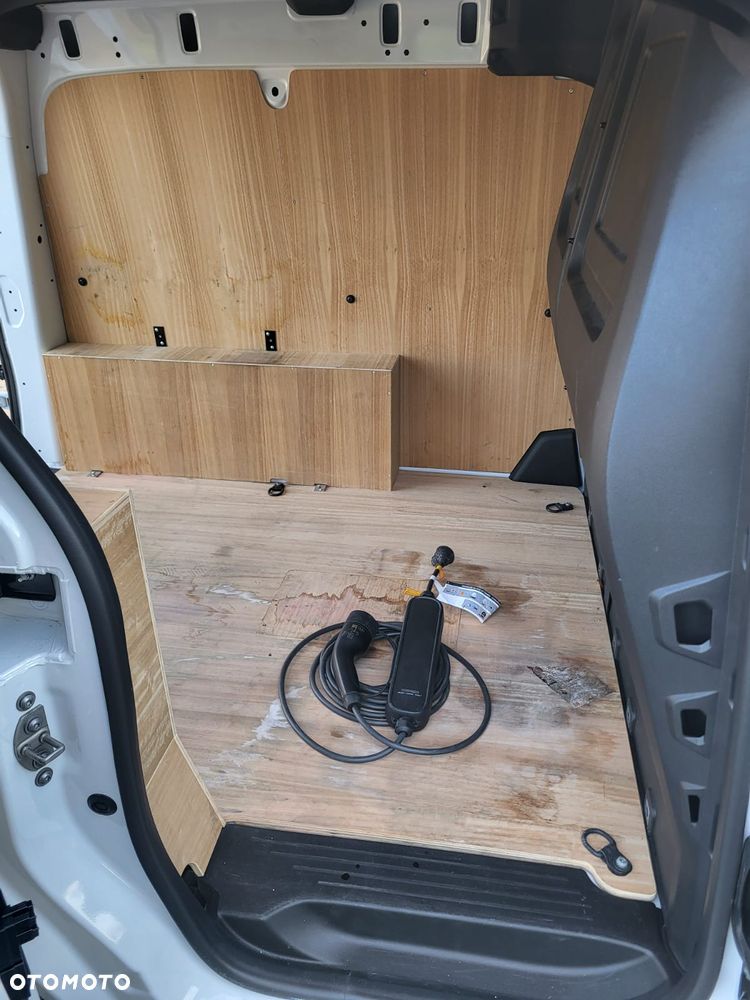 Renault Kangoo E-Tech Electric - 18