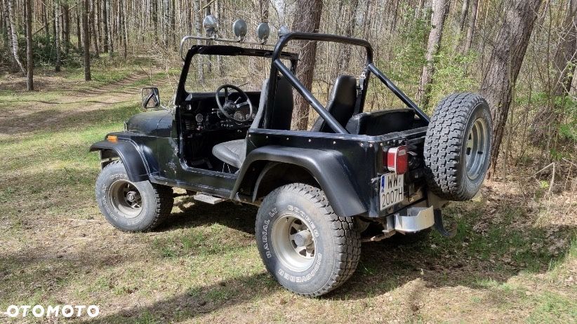 Jeep CJ - 6