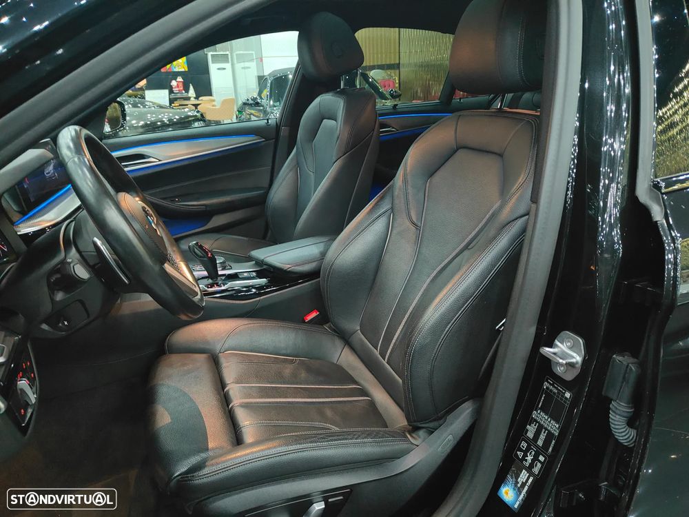 BMW M550d xDrive Auto - 11