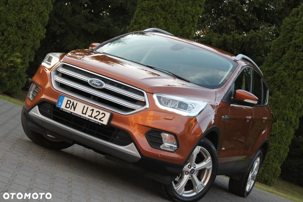 Ford Kuga - 1