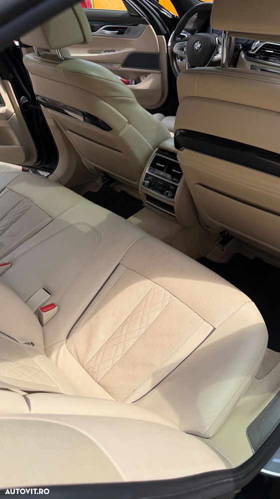 BMW Seria 7 730Ld xDrive - 13