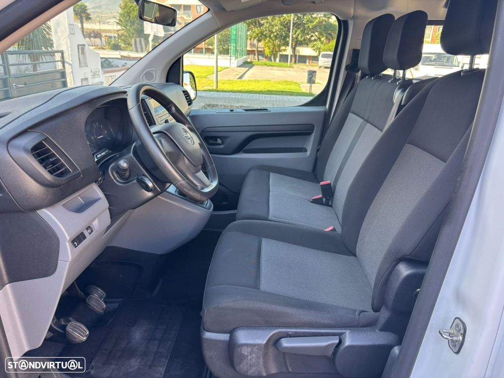 Opel Vivaro 1.5 CDTi L3H1 Essentia Inc - 29