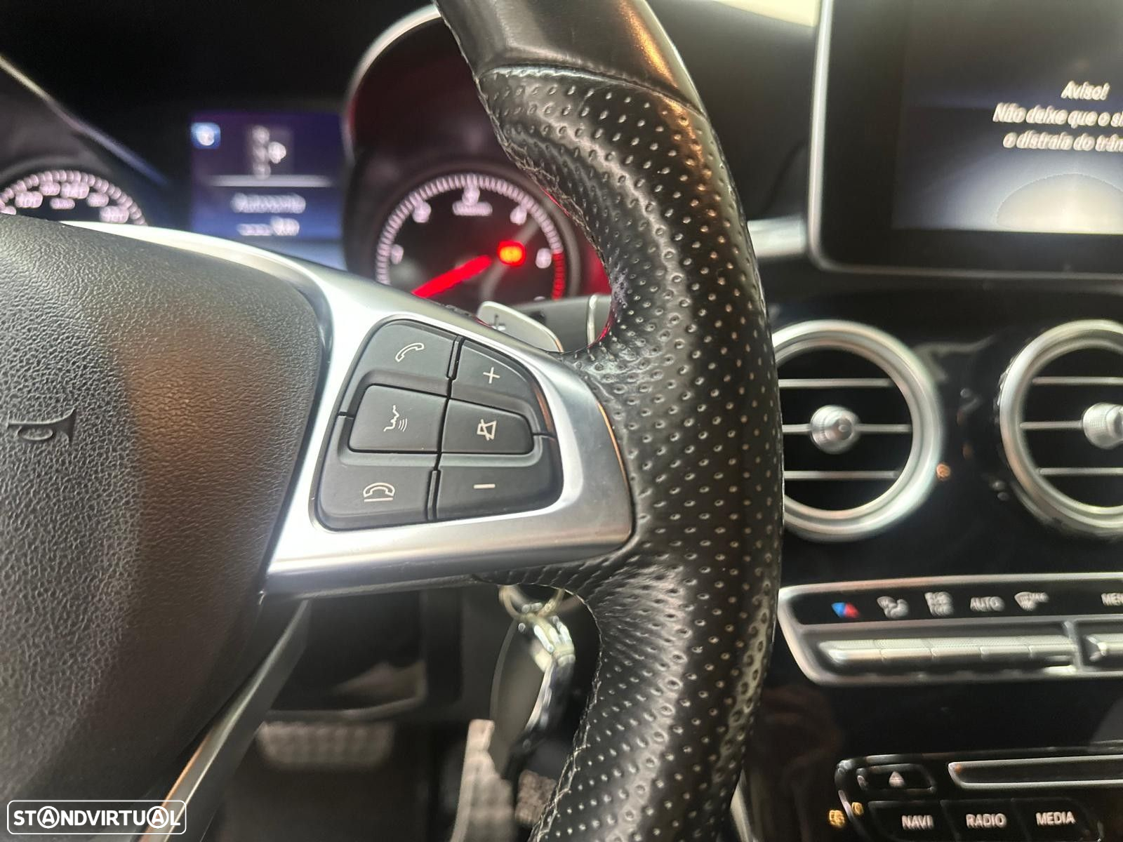 Mercedes-Benz C 250 d Coupe 9G-TRONIC AMG Line - 33