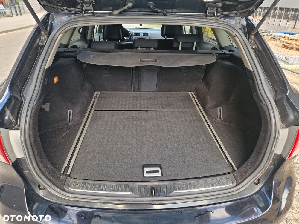 Toyota Avensis 2.2 D-4D Prestige Gold - 10