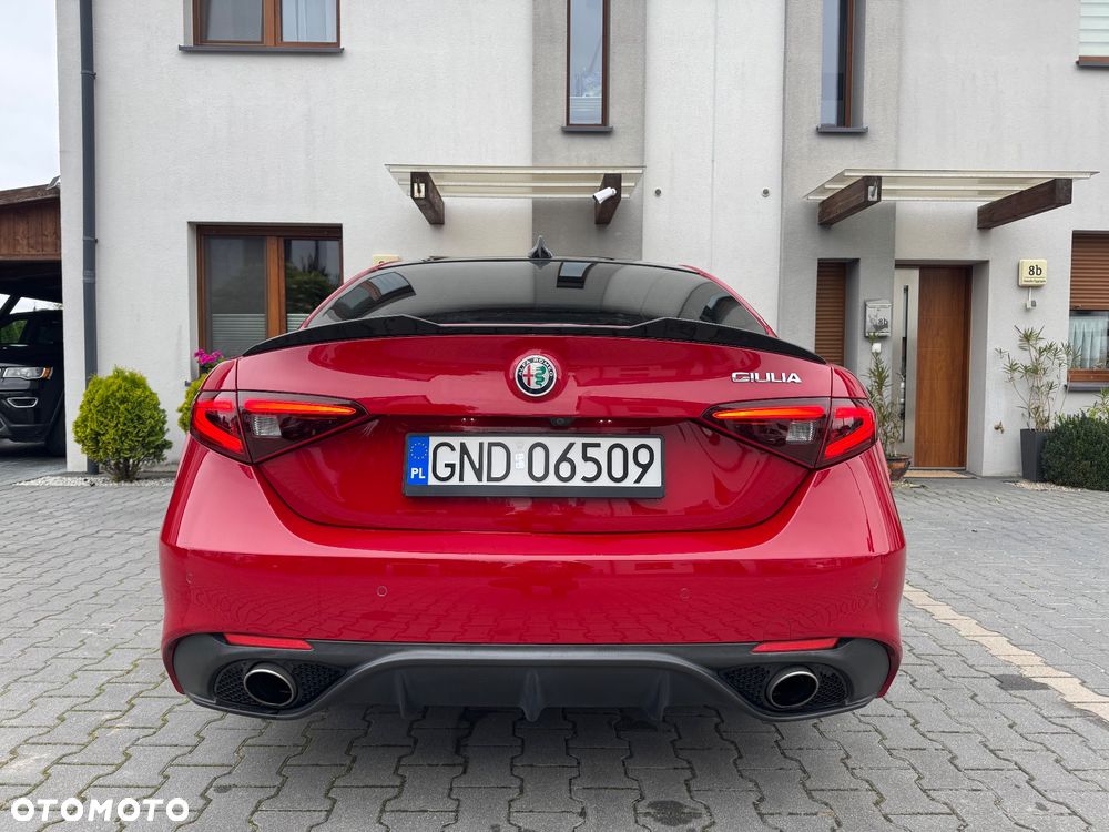Alfa Romeo Giulia 2.0 Turbo 16V AT8 Veloce Ti - 30