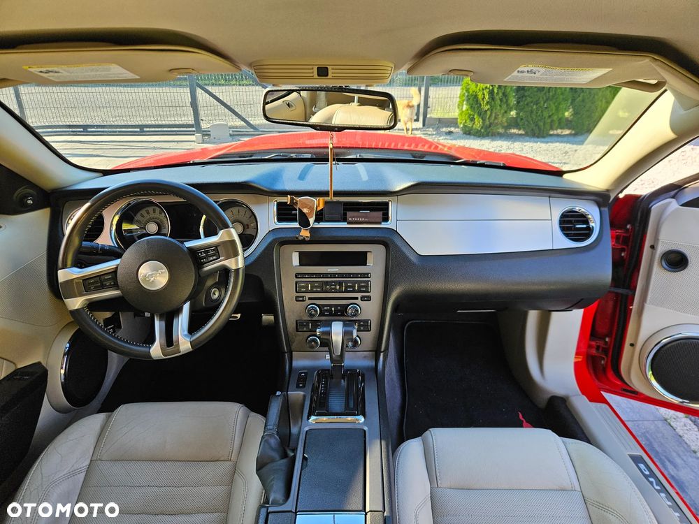 Ford Mustang 3.7 V6 Premium - 12