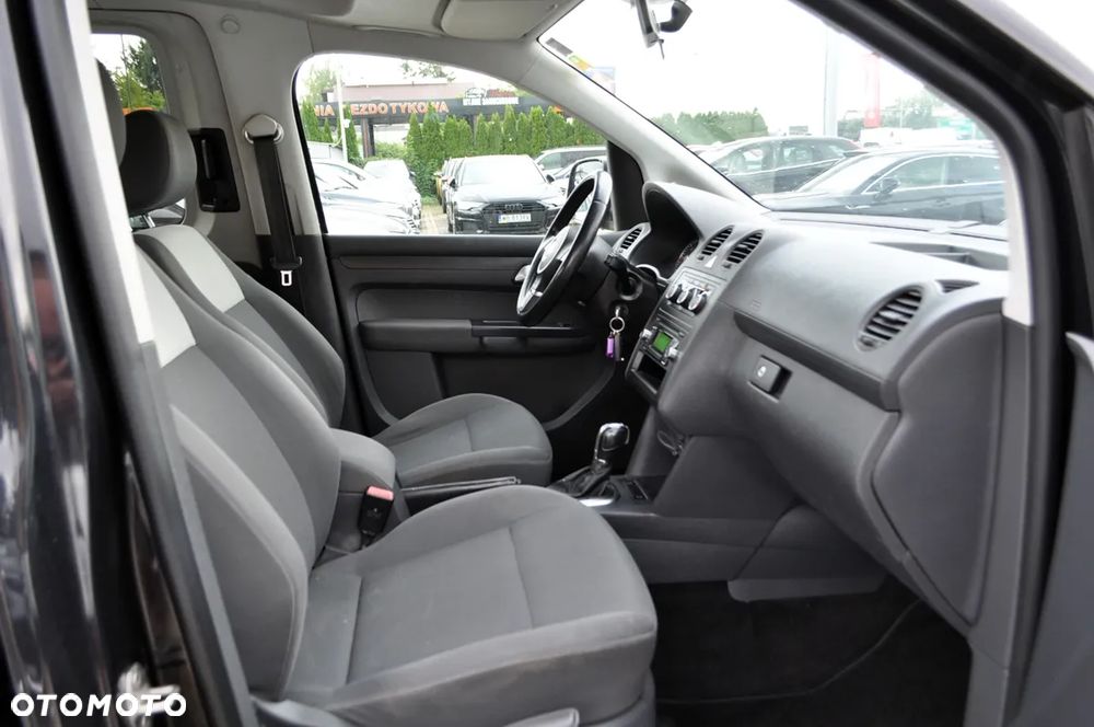 Volkswagen Caddy Comfortline DSG - 28