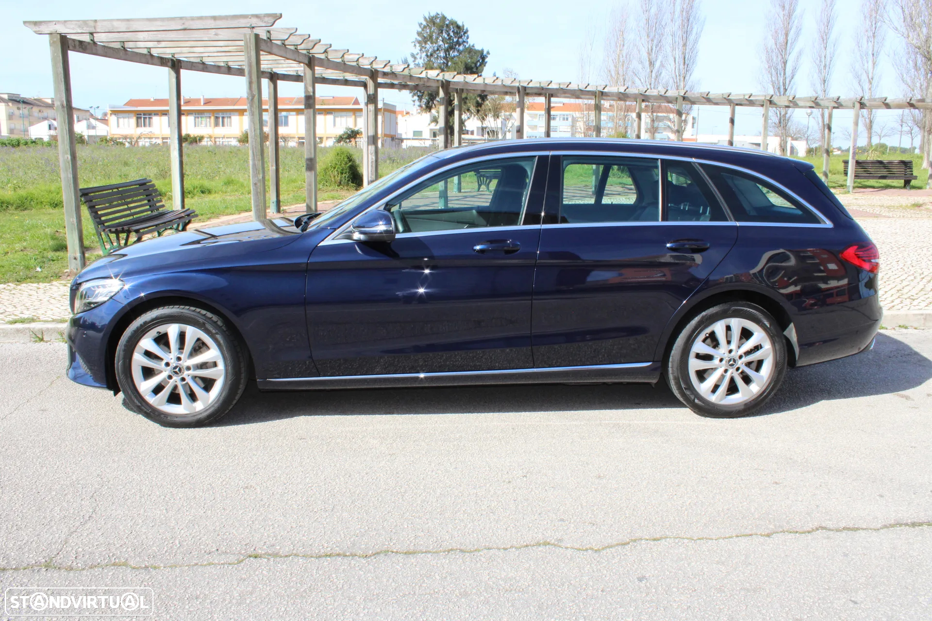 Mercedes-Benz C 220 d Avantgarde - 4