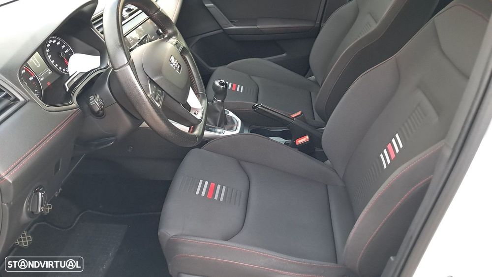 SEAT Arona 1.0 TSI FR - 24