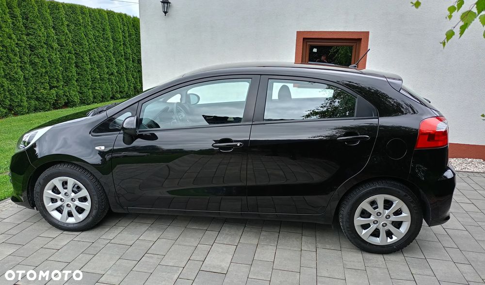 Kia Rio 1.2 Dream Team Edition - 3