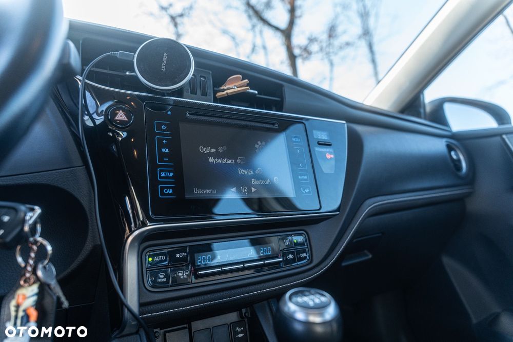 Toyota Corolla 1.6 Comfort - 12