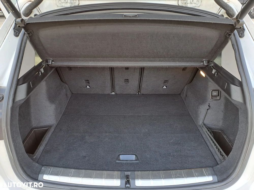 BMW X1 sDrive18d Aut. xLine - 16