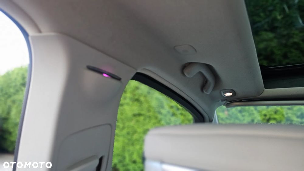 Renault Espace 1.6 dCi Energy Initiale Paris EDC - 22