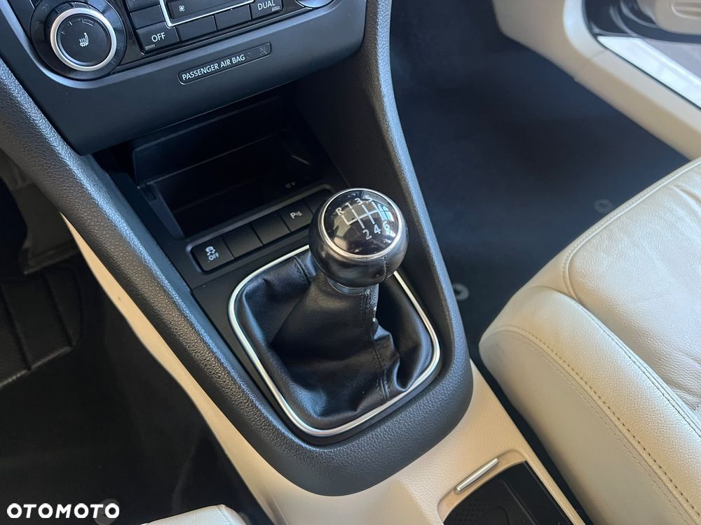 Volkswagen Golf 2.0 TDI DPF Sportline - 9