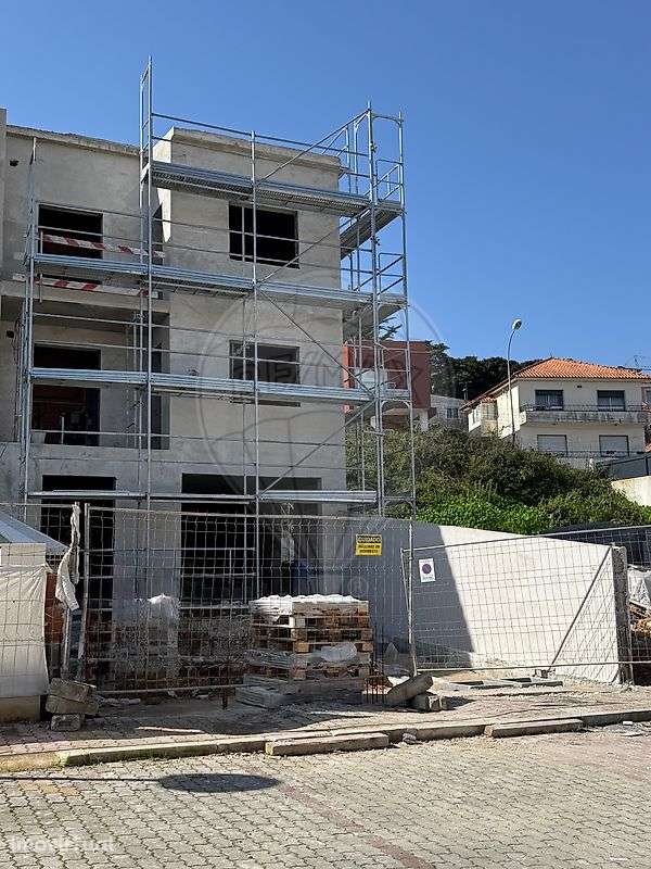 Moradia T4 para venda - Grande imagem: 2/4