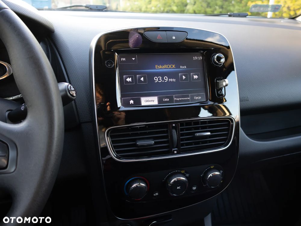 Renault Clio 1.5 dCi 75 Expression - 22